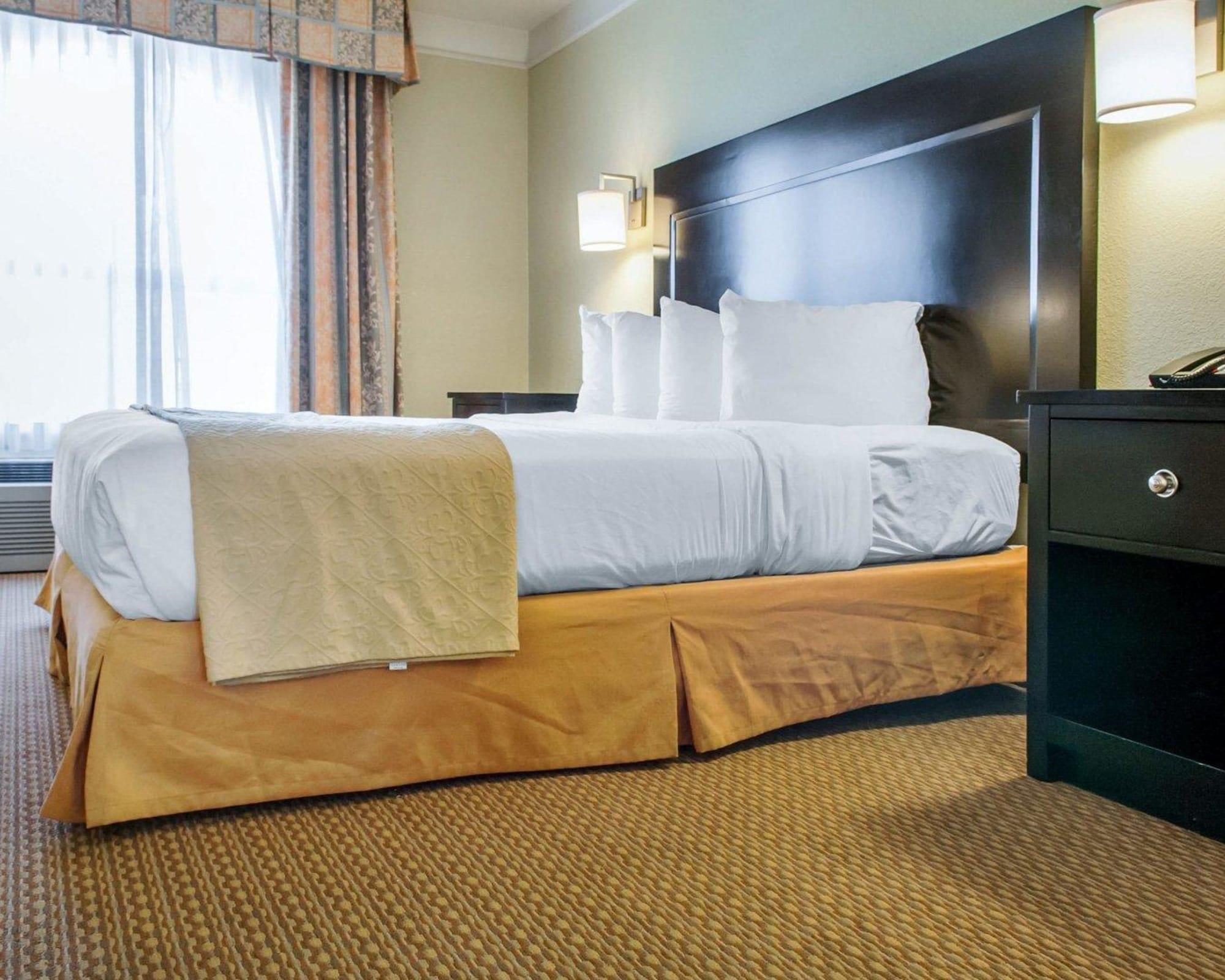 Quality Inn & Suites Gallup I-40 Exit 20 Eksteriør billede