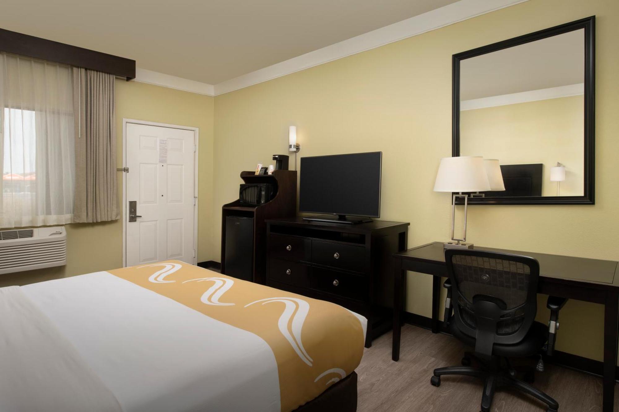 Quality Inn & Suites Gallup I-40 Exit 20 Eksteriør billede