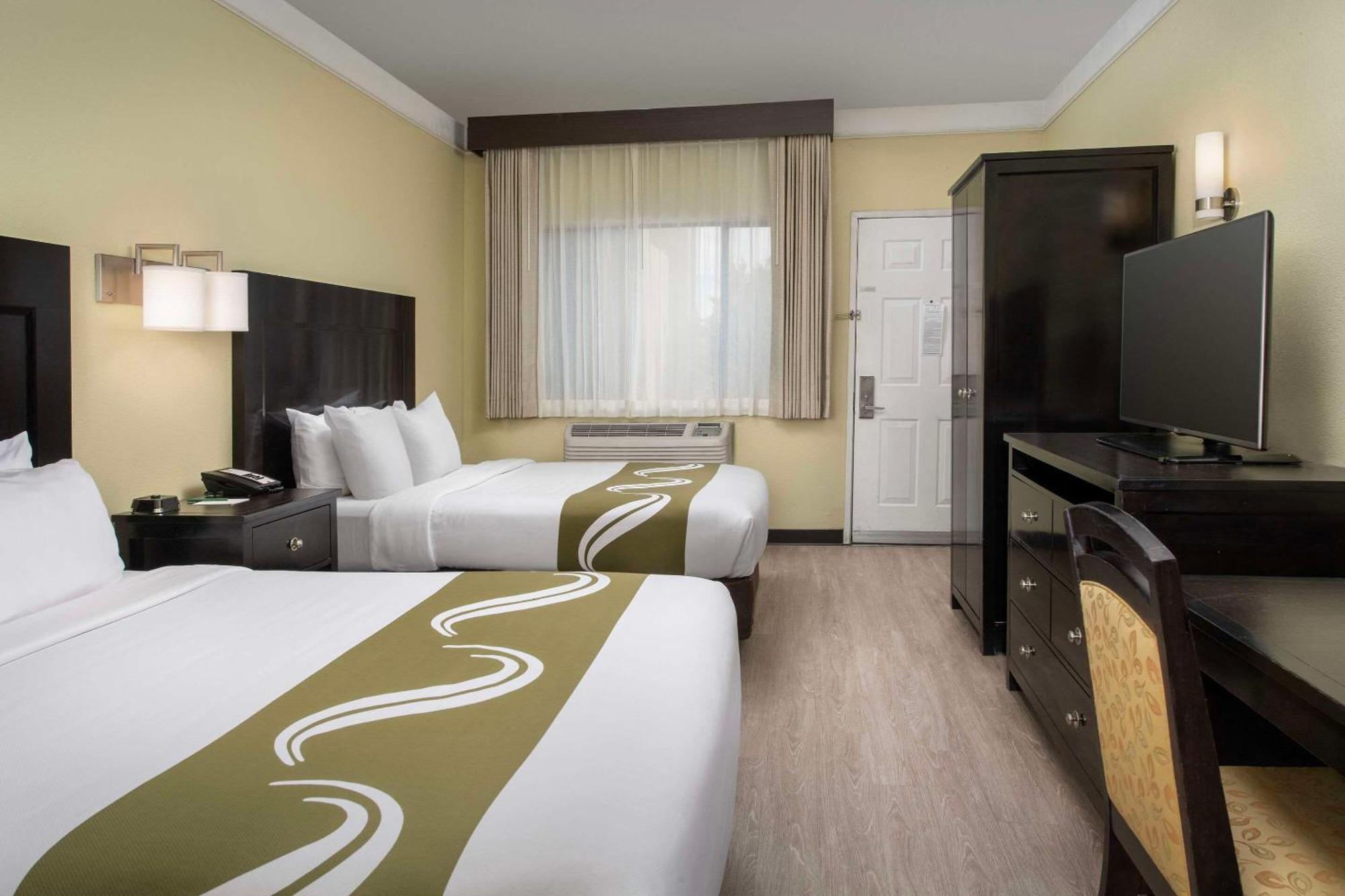 Quality Inn & Suites Gallup I-40 Exit 20 Eksteriør billede