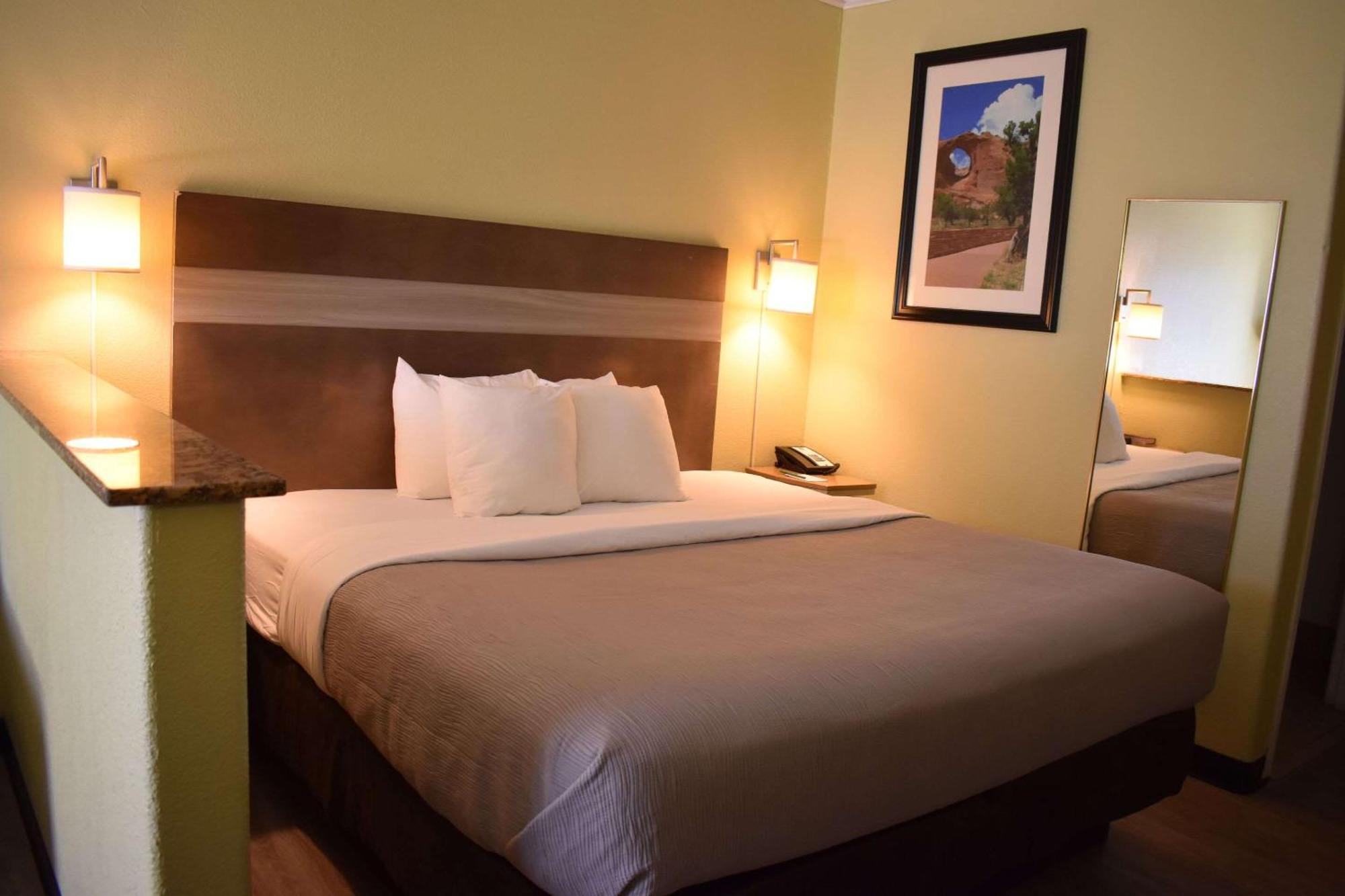 Quality Inn & Suites Gallup I-40 Exit 20 Eksteriør billede
