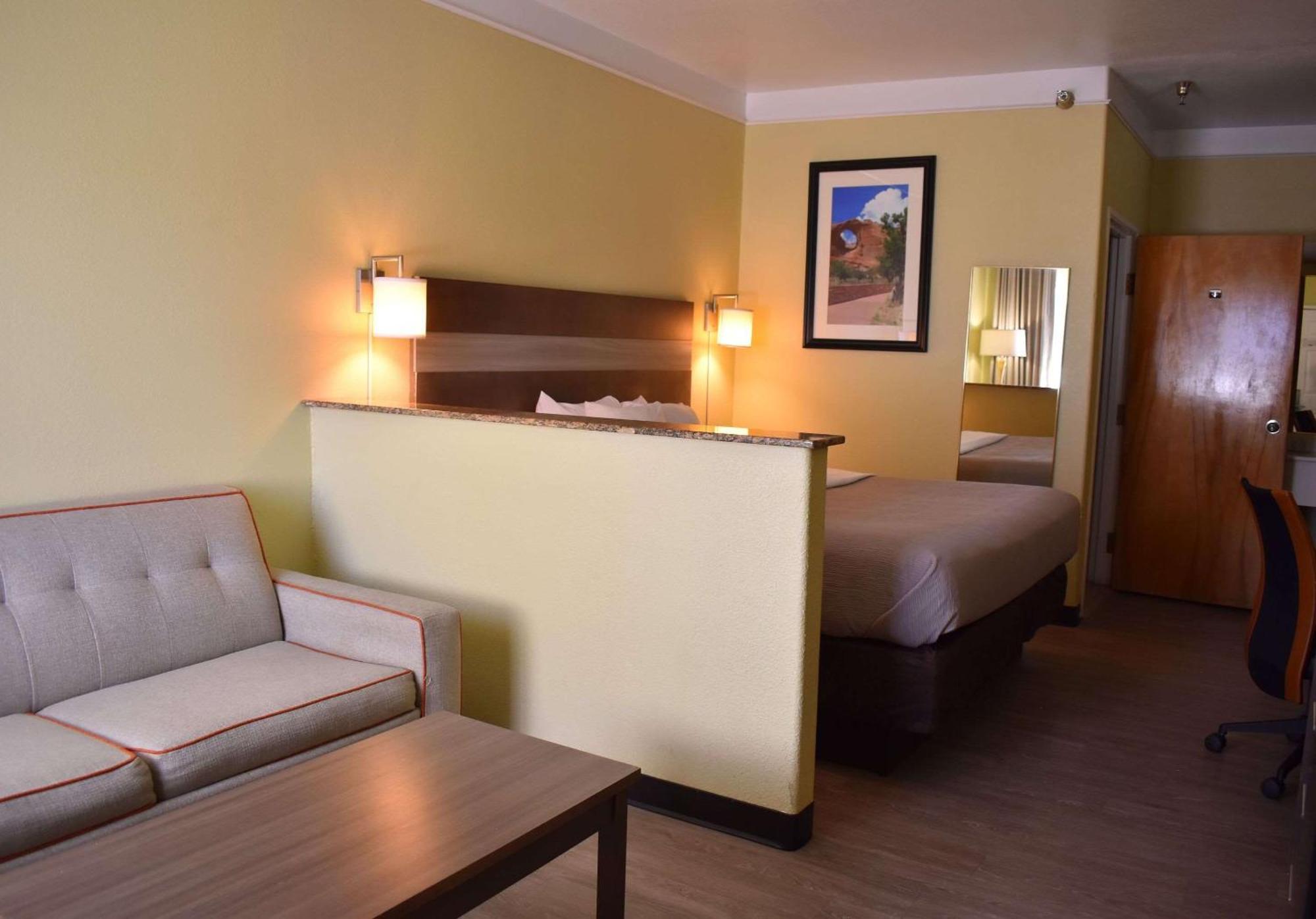 Quality Inn & Suites Gallup I-40 Exit 20 Eksteriør billede