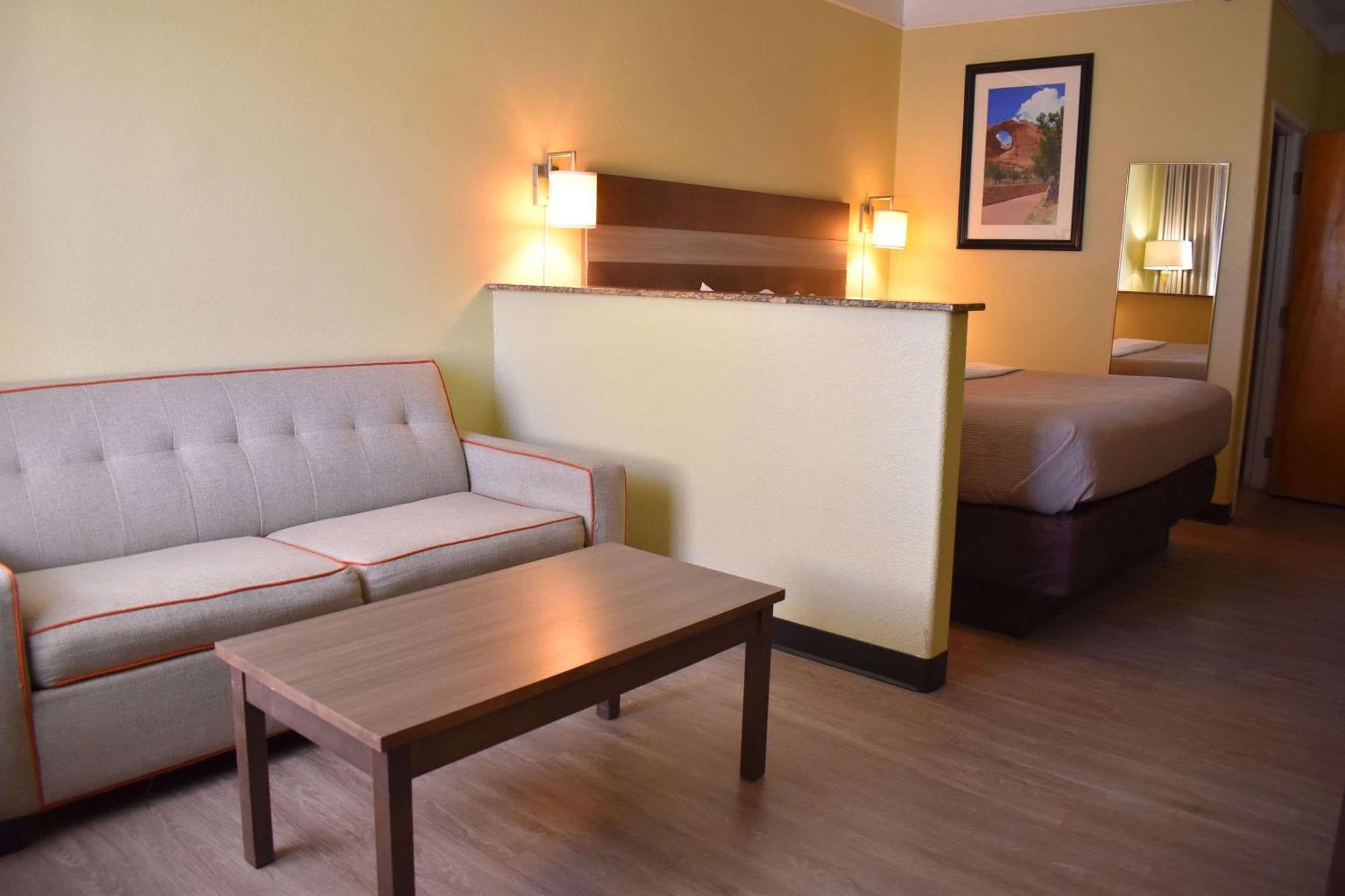 Quality Inn & Suites Gallup I-40 Exit 20 Eksteriør billede