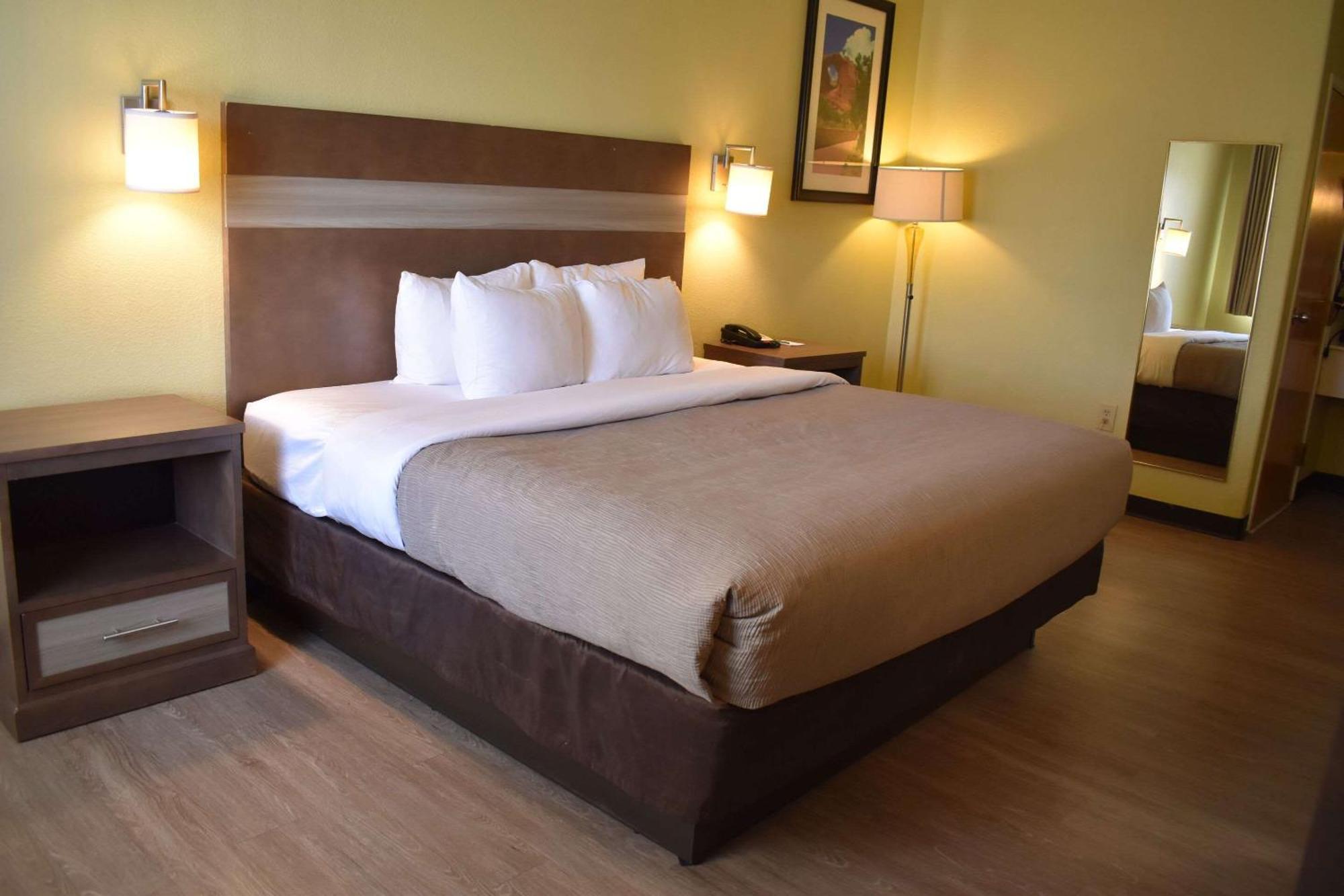Quality Inn & Suites Gallup I-40 Exit 20 Eksteriør billede