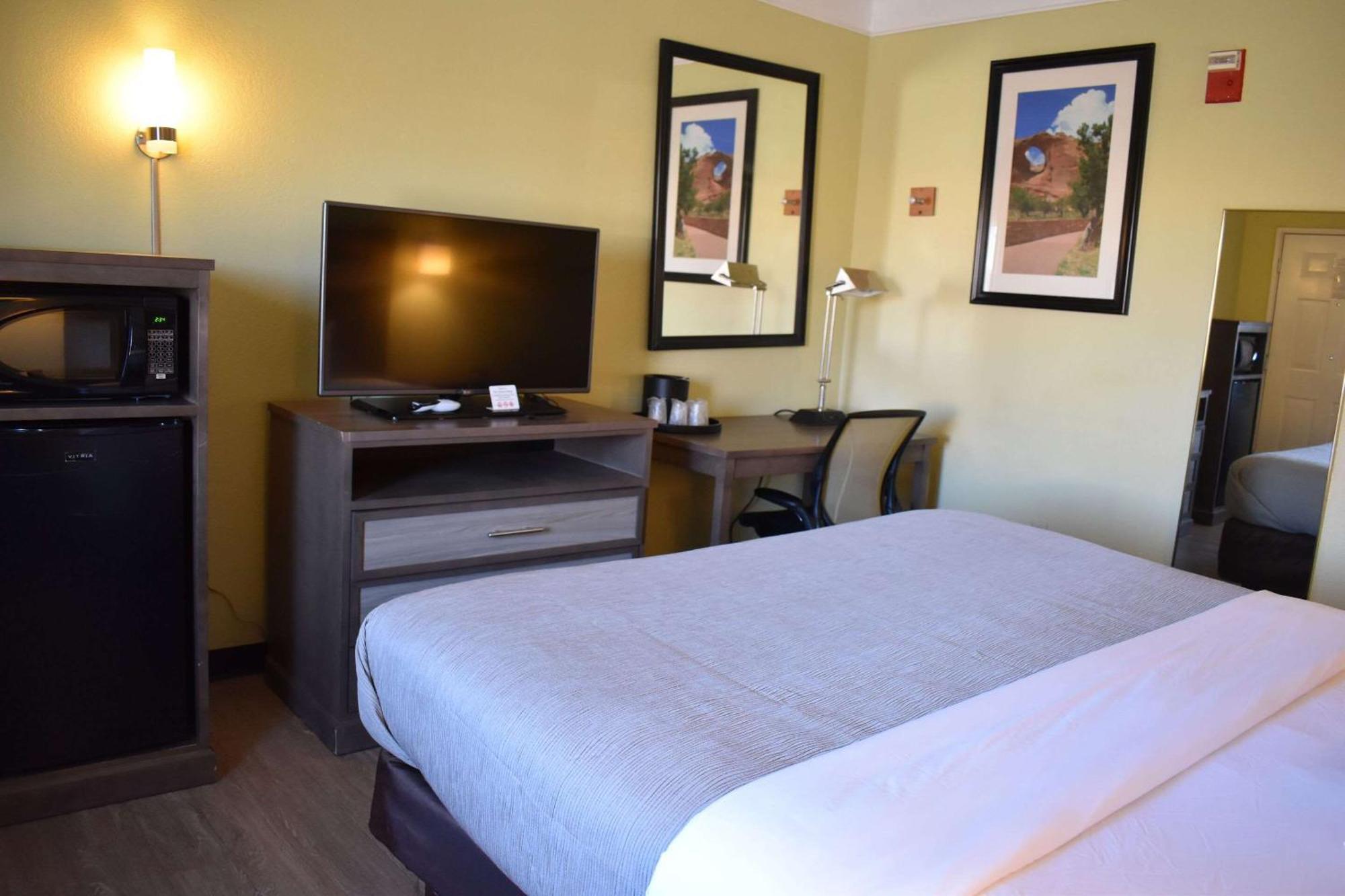 Quality Inn & Suites Gallup I-40 Exit 20 Eksteriør billede