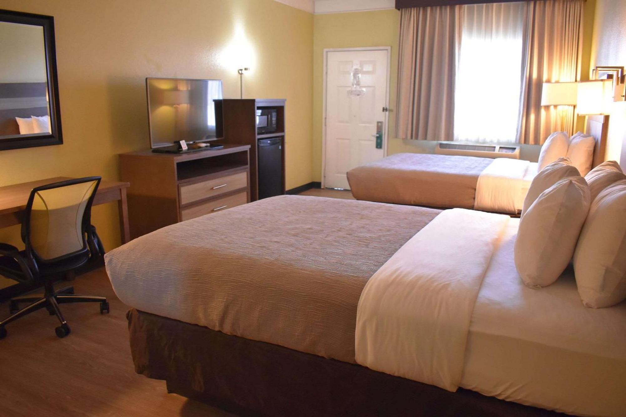 Quality Inn & Suites Gallup I-40 Exit 20 Eksteriør billede
