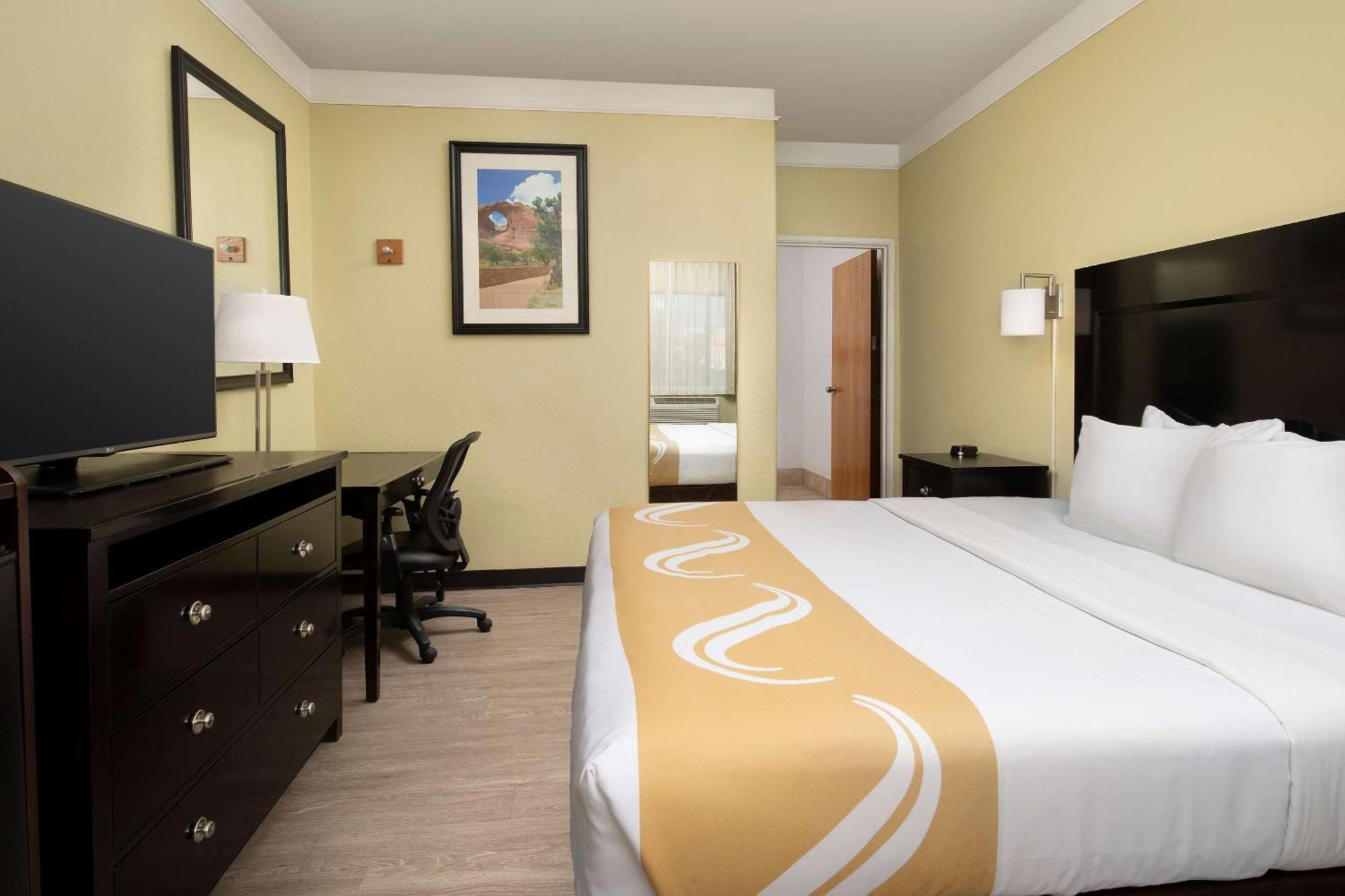 Quality Inn & Suites Gallup I-40 Exit 20 Eksteriør billede