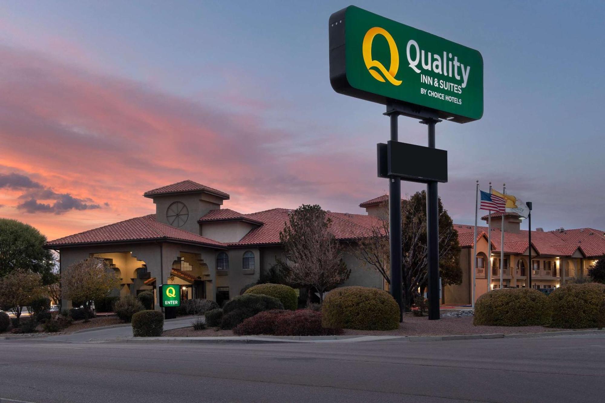 Quality Inn & Suites Gallup I-40 Exit 20 Eksteriør billede